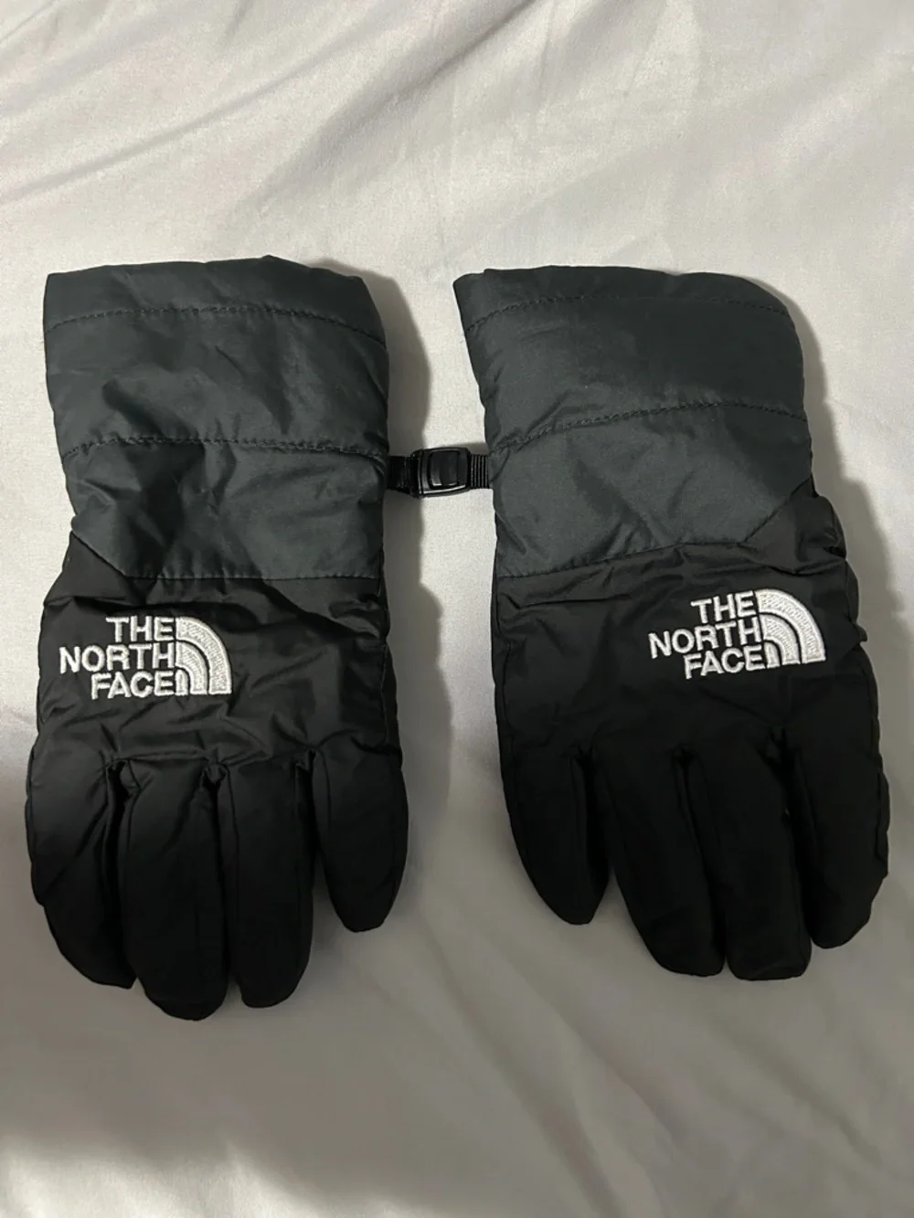 The North Face Black Quilted Insulated Gloves-Kids M